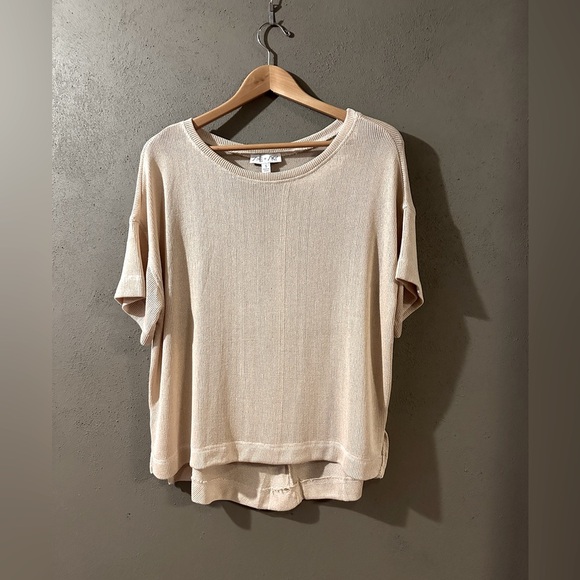 Women’s light tan knit top, size small - Picture 2 of 8